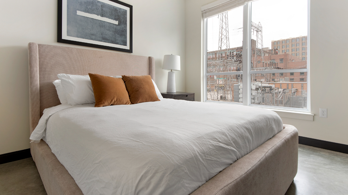 210 - Landing Furnished Apartments at 11th & Spruce