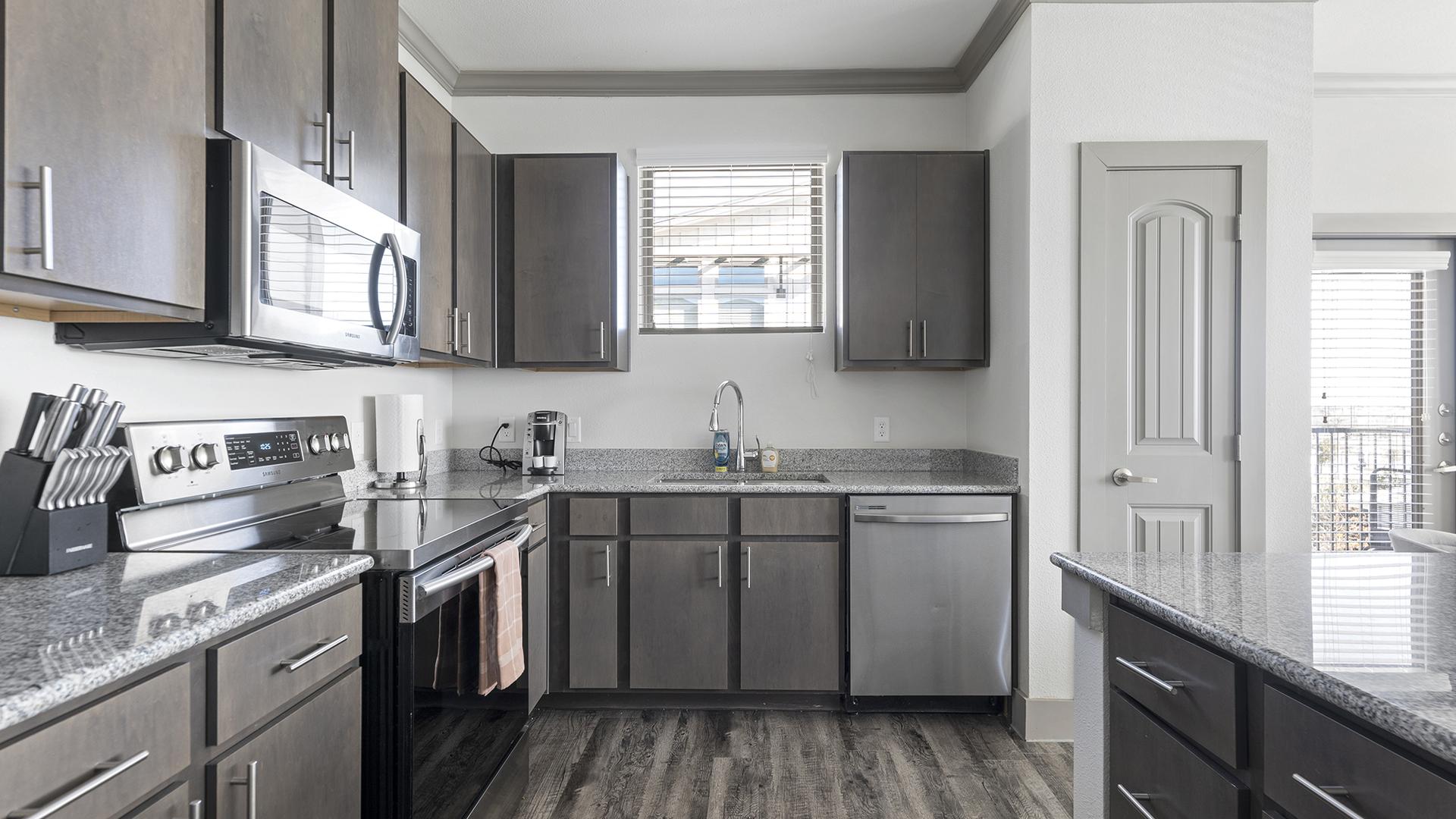 The Flats at Shadowglen 9302 - Photo 11
