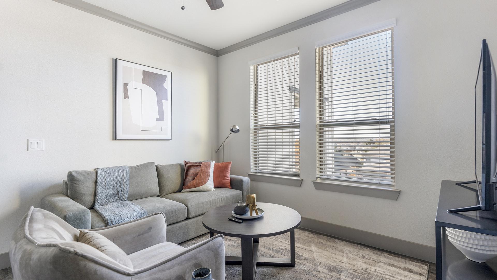 The Flats at Shadowglen 9302 - Photo 2