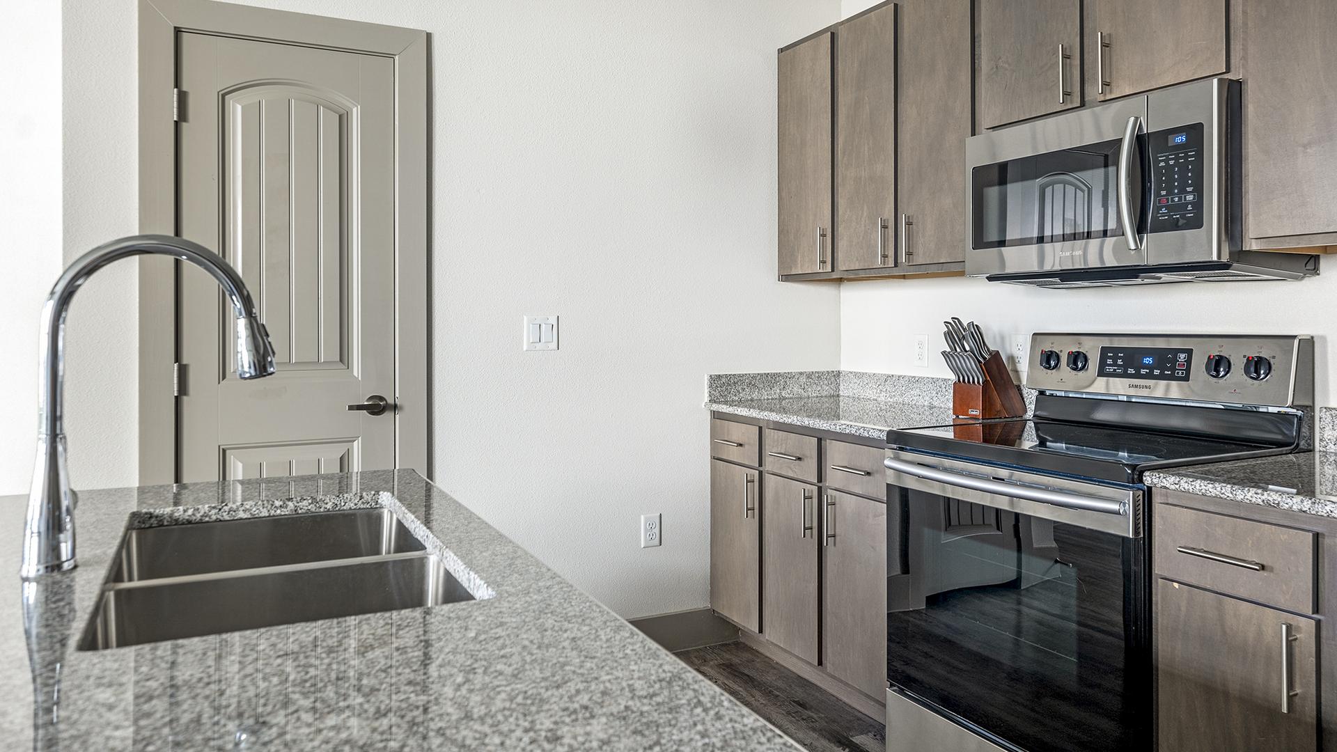 The Flats at Shadowglen 9302 - Photo 9