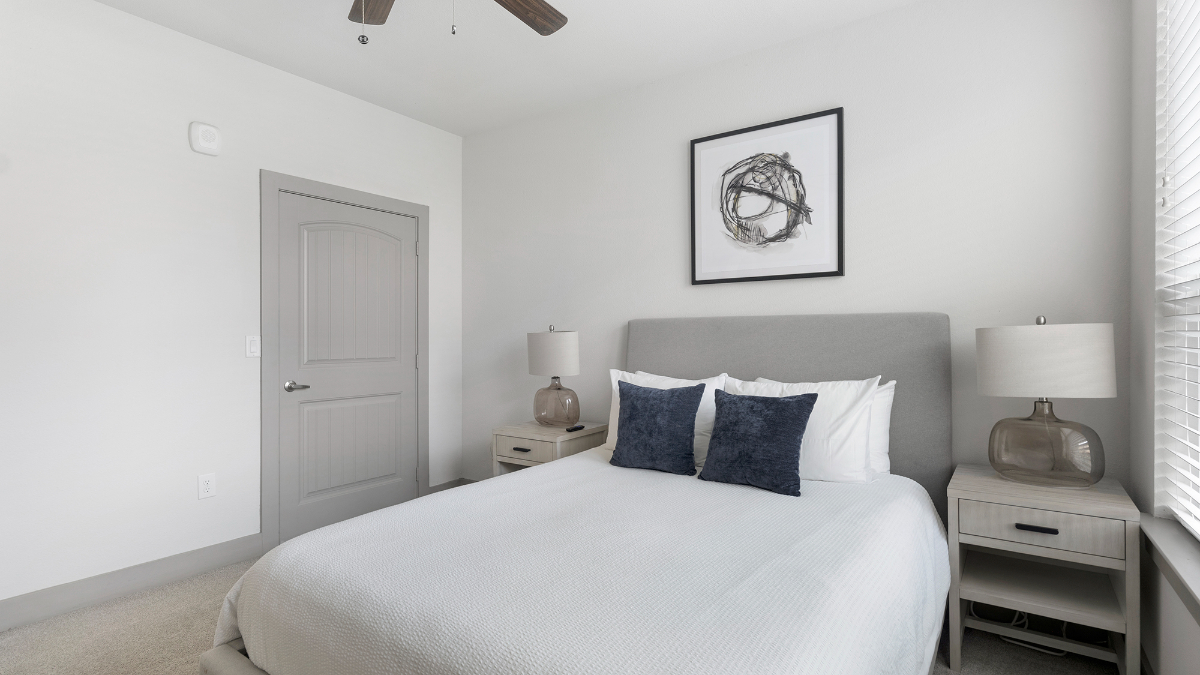 2106 - Landing Furnished Apartments at The Flats at Shadow Glen