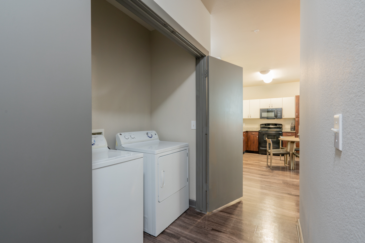 1256 - Landing Furnished Apartments at Lofts on Main