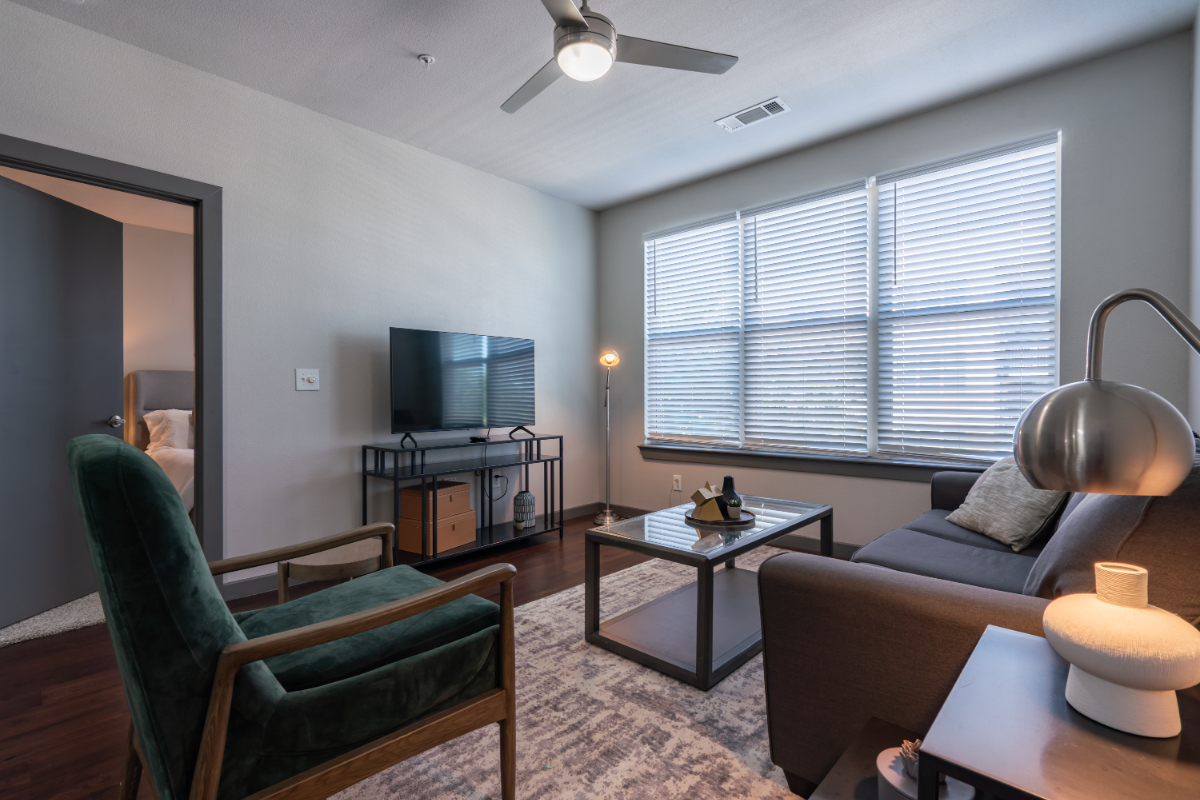 1319 - Landing Furnished Apartments at Lofts on Main