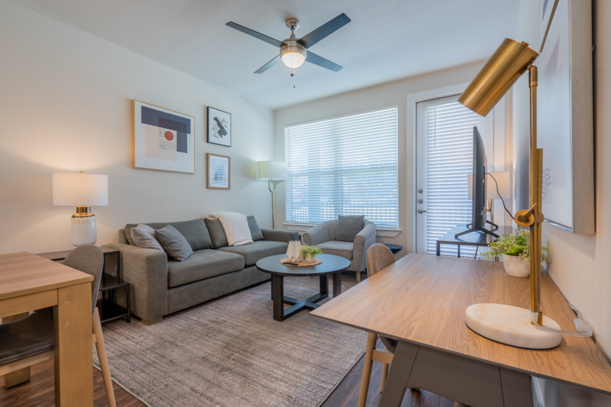 8302 - Landing Furnished Apartments at La Tierna