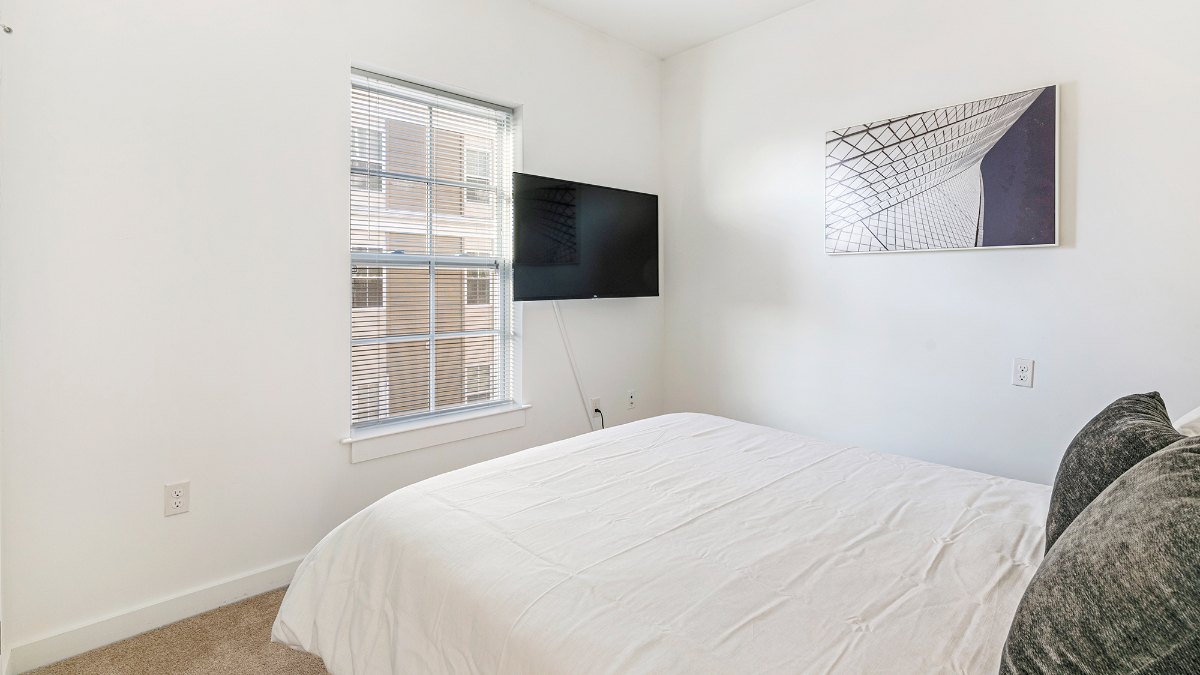 224 - Landing Furnished Apartments at Vida East
