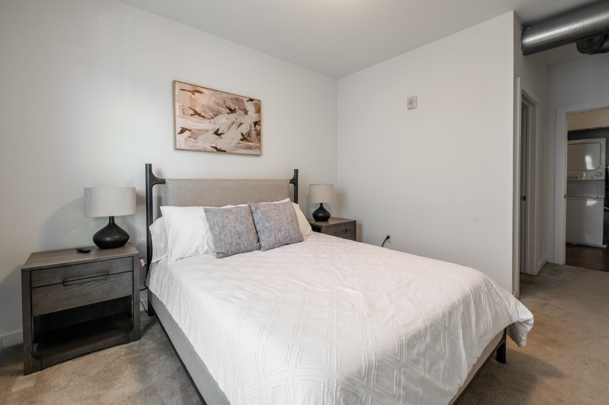414 - Landing Furnished Apartments at Vida East