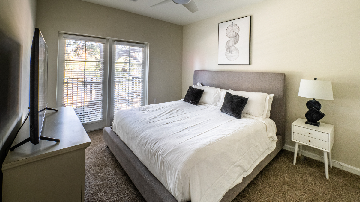 232 - Landing Furnished Apartments at Simmons Park