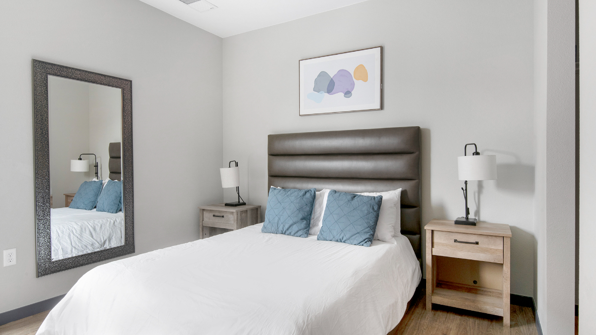 368 - Landing Furnished Apartments at 281 Willow