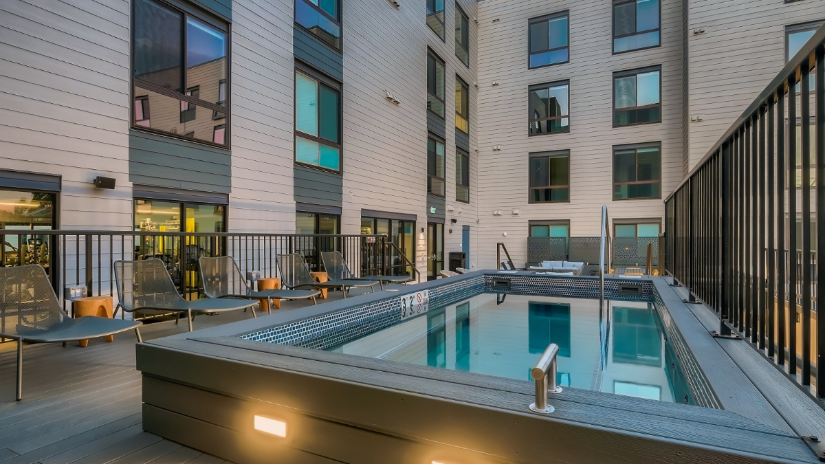268 - Landing Furnished Apartments at 281 Willow