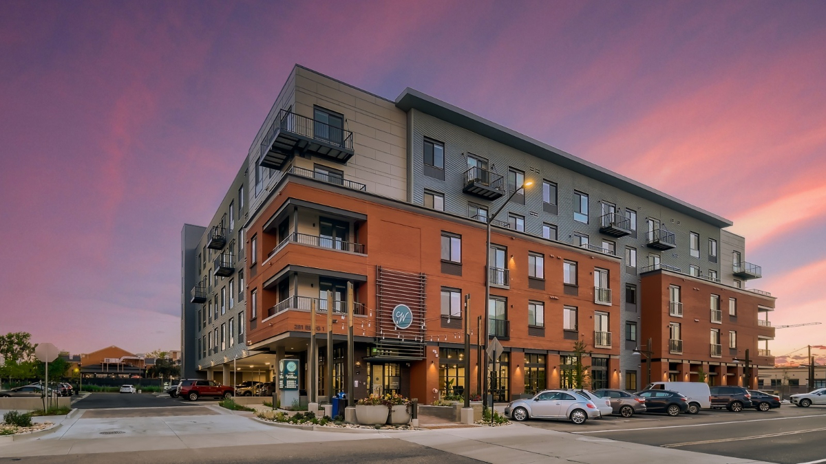 376 - Landing Furnished Apartments at 281 Willow