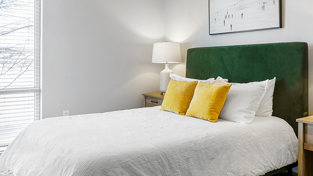 226 - Landing Furnished Apartments at 9 on Canal