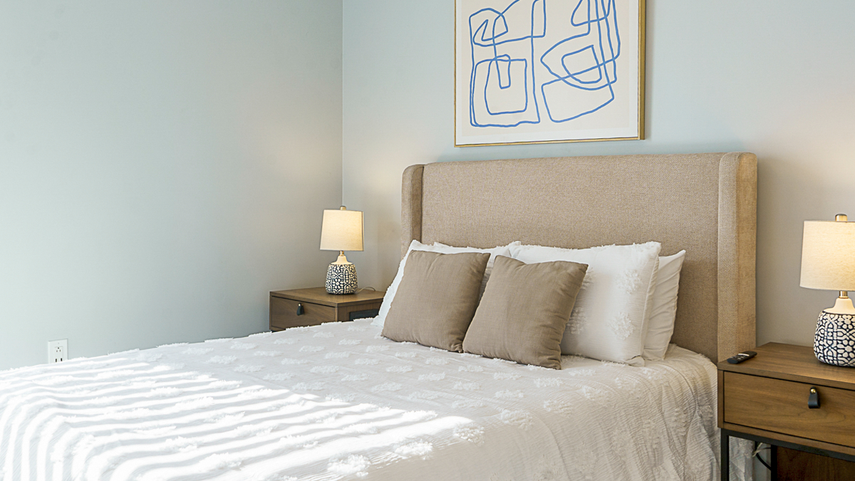 148 - Landing Furnished Apartments at 9 on Canal