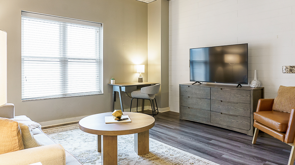 418 - Landing Furnished Apartments at 9 on Canal
