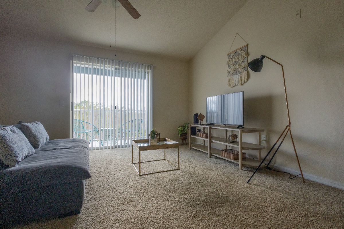 2520 - Landing Furnished Apartments at Champions Walk