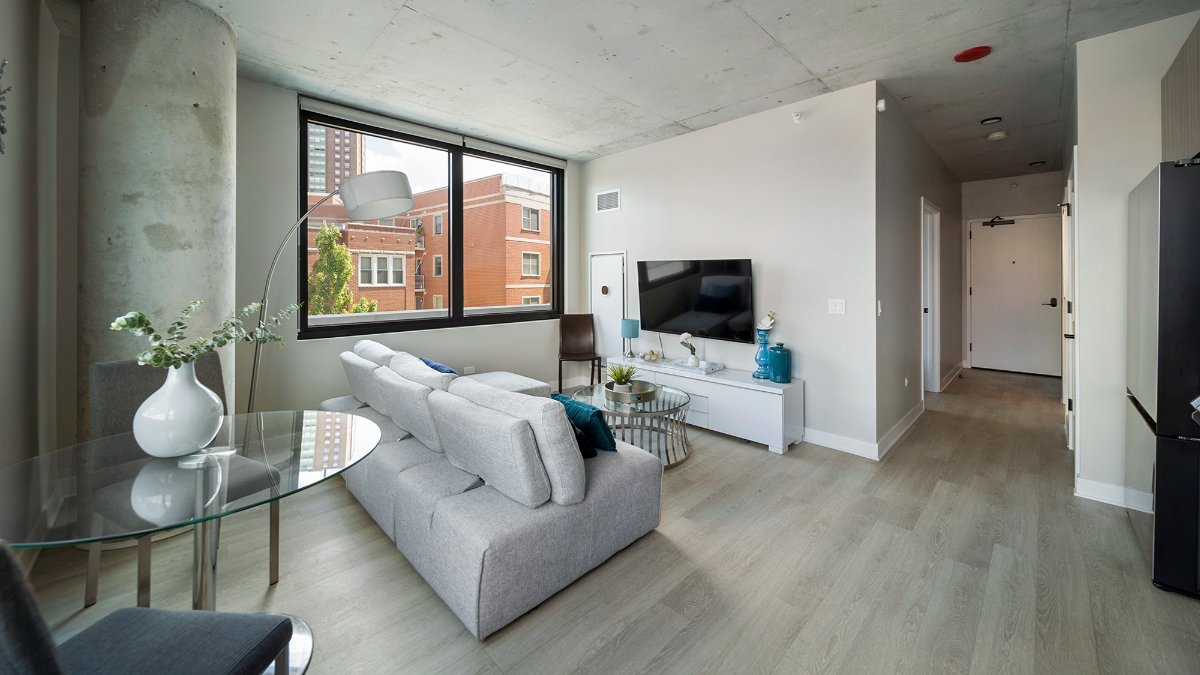 212 - Landing Furnished Apartments at Platform 4611