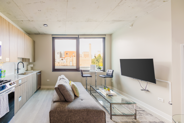 214 - Landing Furnished Apartments at Platform 4611