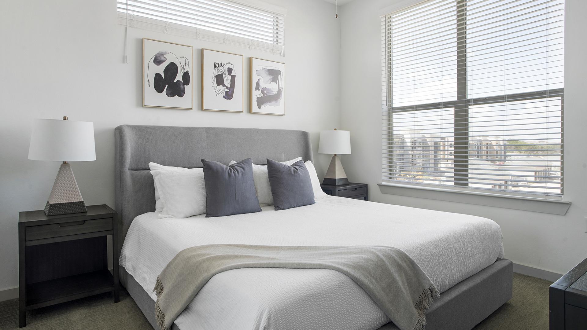 The Haywood 8308 - Photo 1