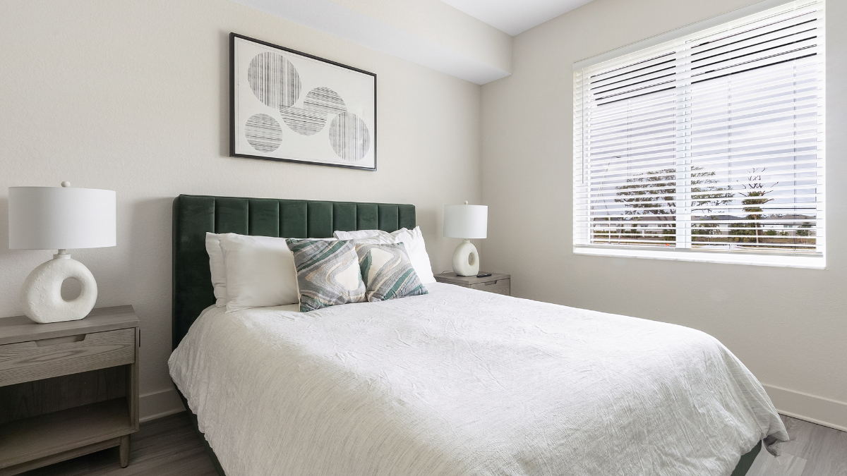 2-208 - Landing Furnished Apartments at Gateway Commons