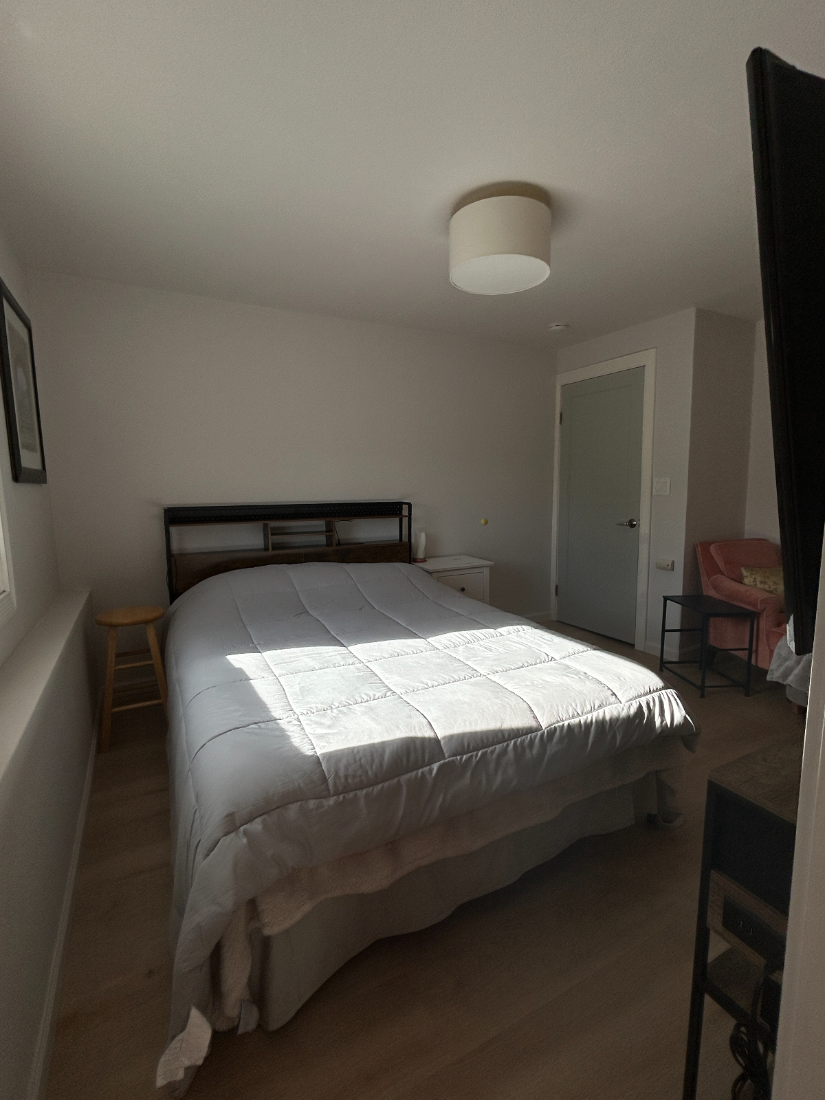 Cozy, Fully Furnished Studio in San Francisco w Private Kitchen & Bath - Photo 6