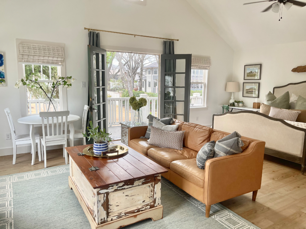 Historic downtown apartment - Photo 4