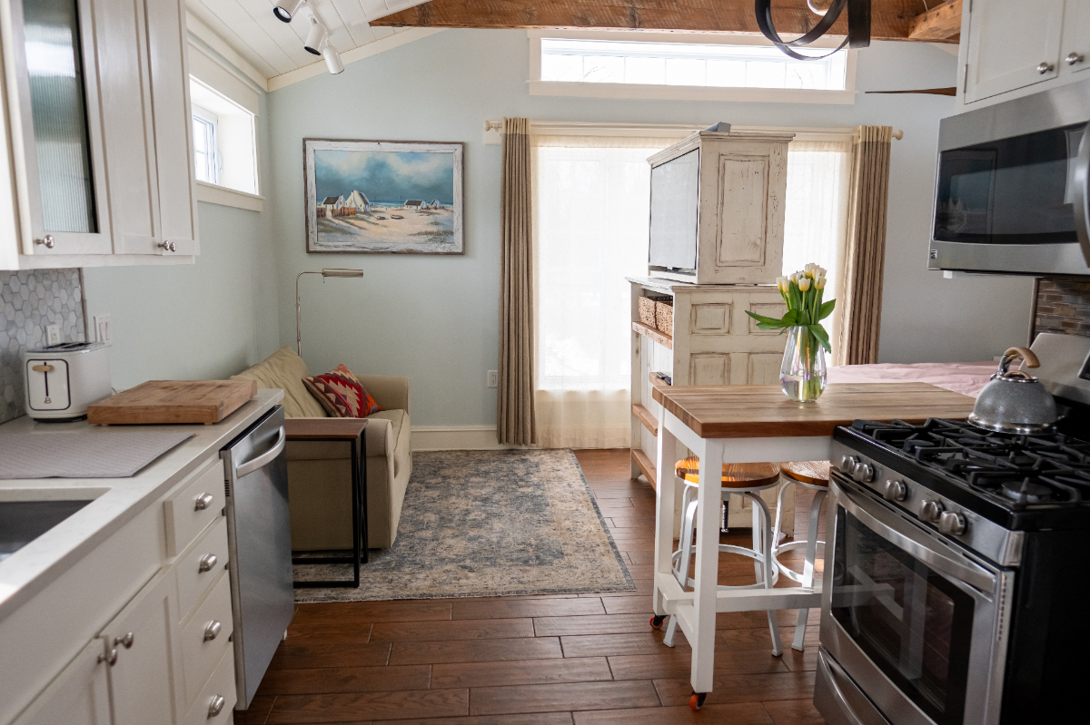 Close to the City with a Farmhouse Feel - Photo 5