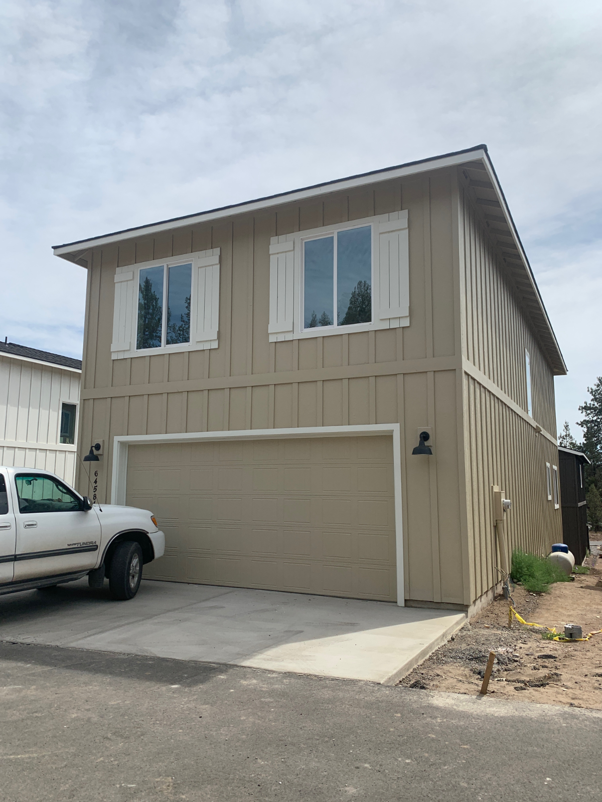 Private Room in a 4 Bedroom House in Tumalo, OR - Photo 1