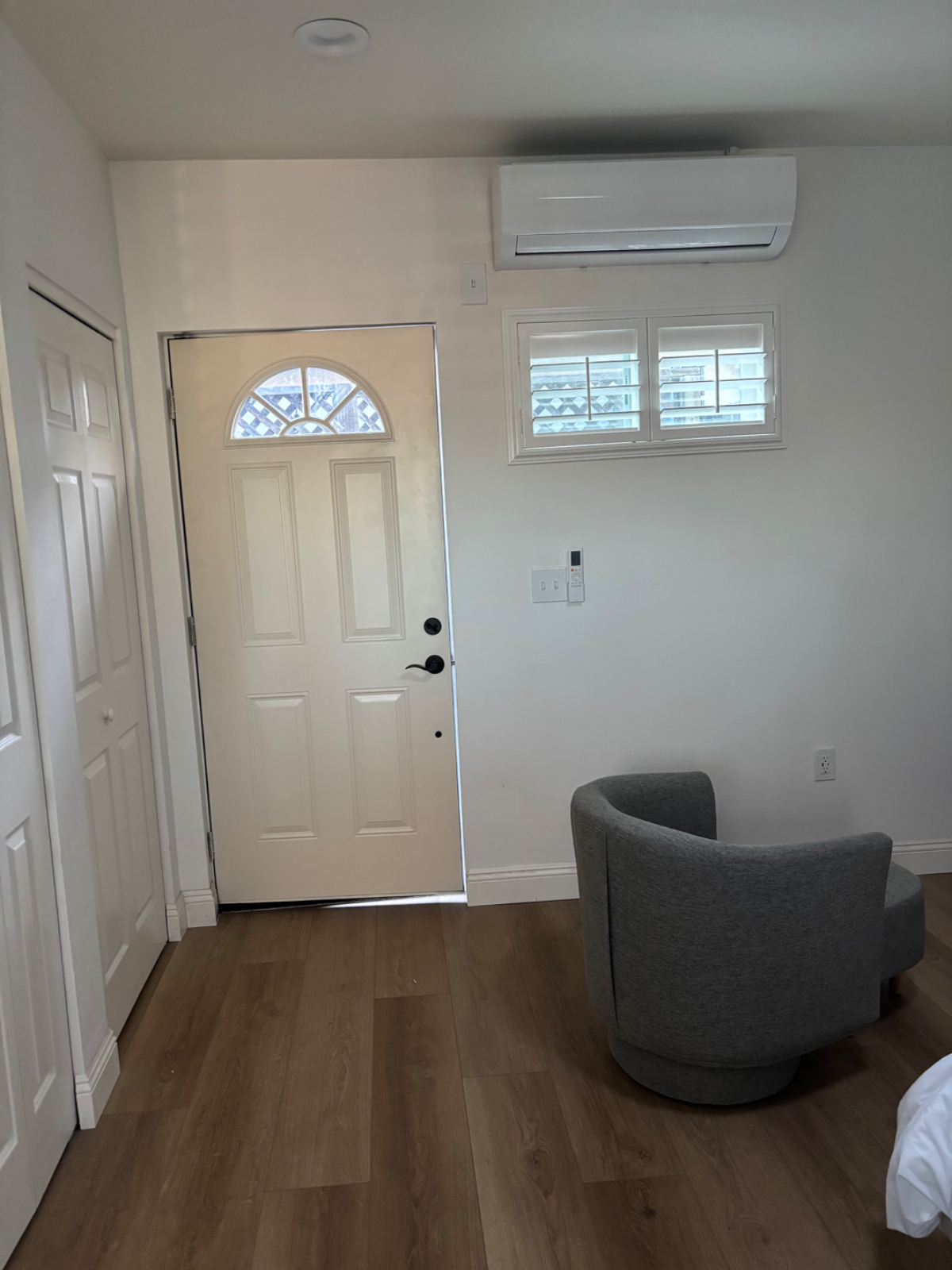 Brand new ADU with private entrance in fantastic safe neighborhood - Photo 2