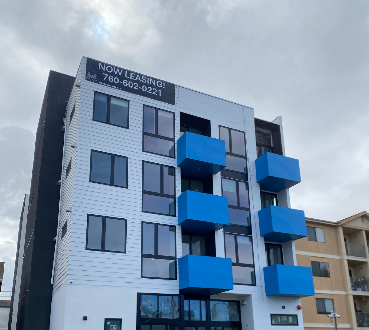 Brand New luxury Apartment Community Fully Furnished in the heart of San Diego / Balboa area 202