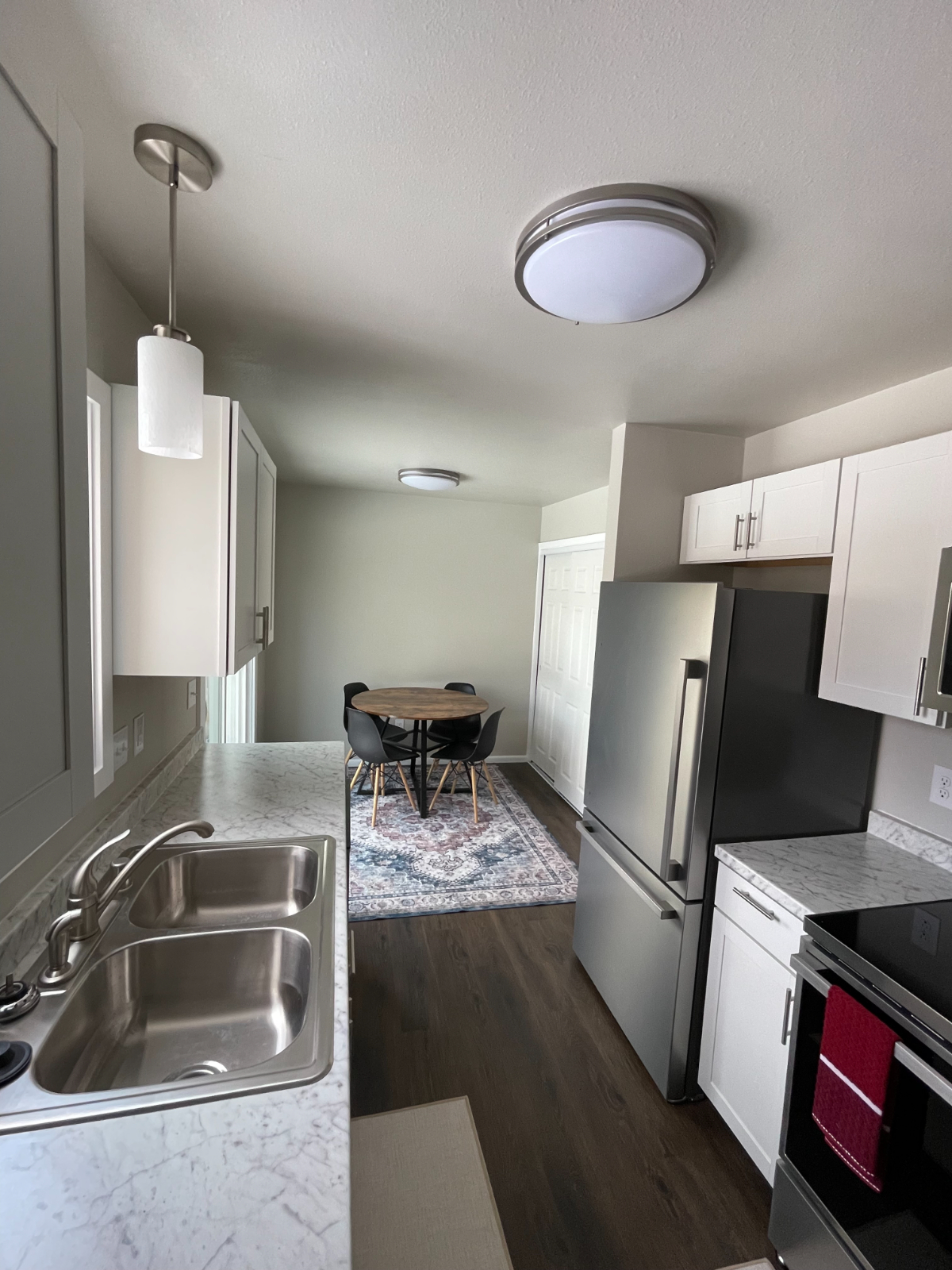 East 66th  Unit 2 - Photo 4