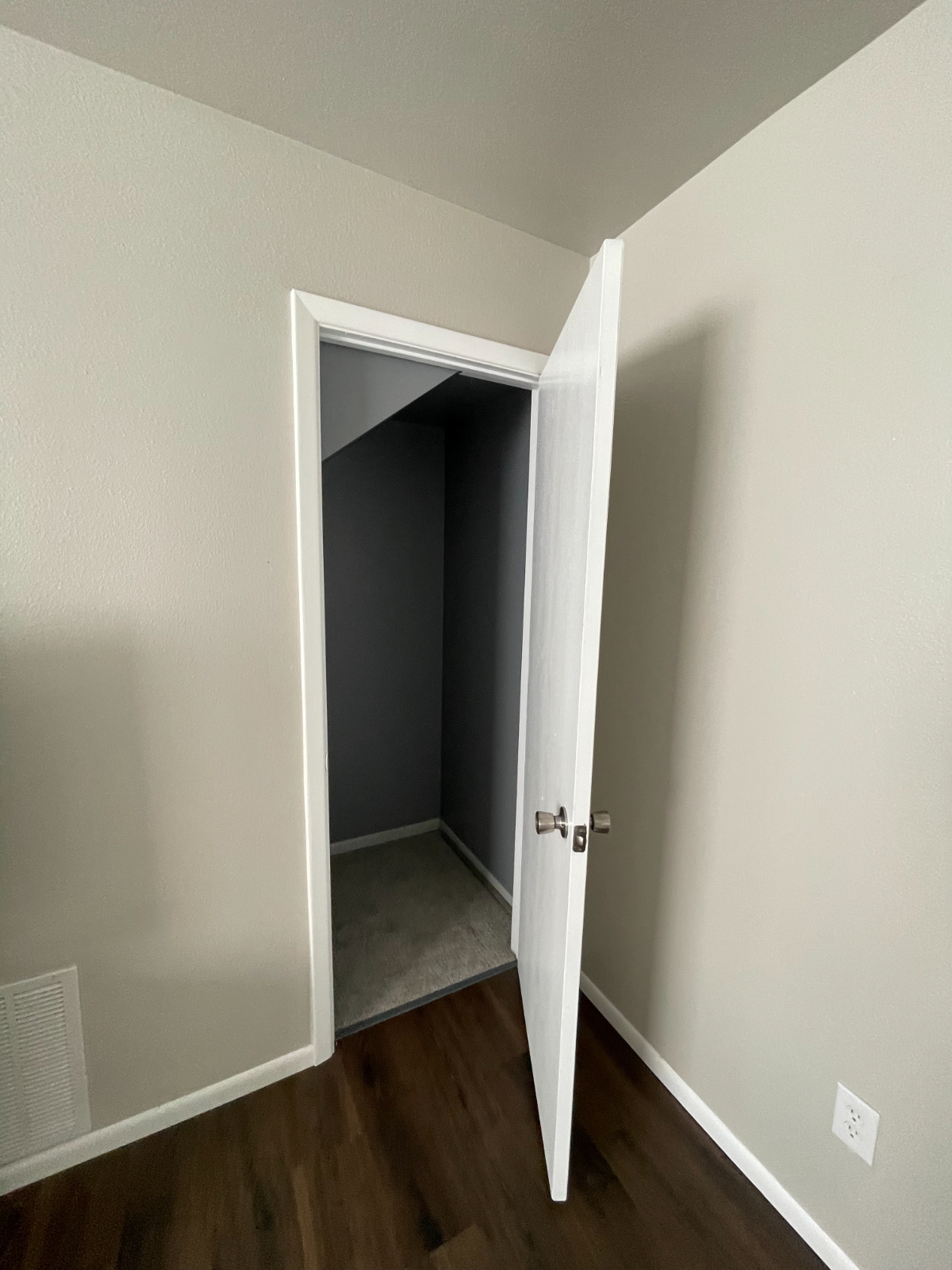 East 66th  Unit 2 - Photo 6