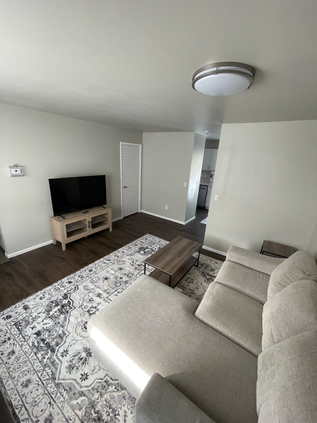 East 66th  Unit 2 - Photo 7