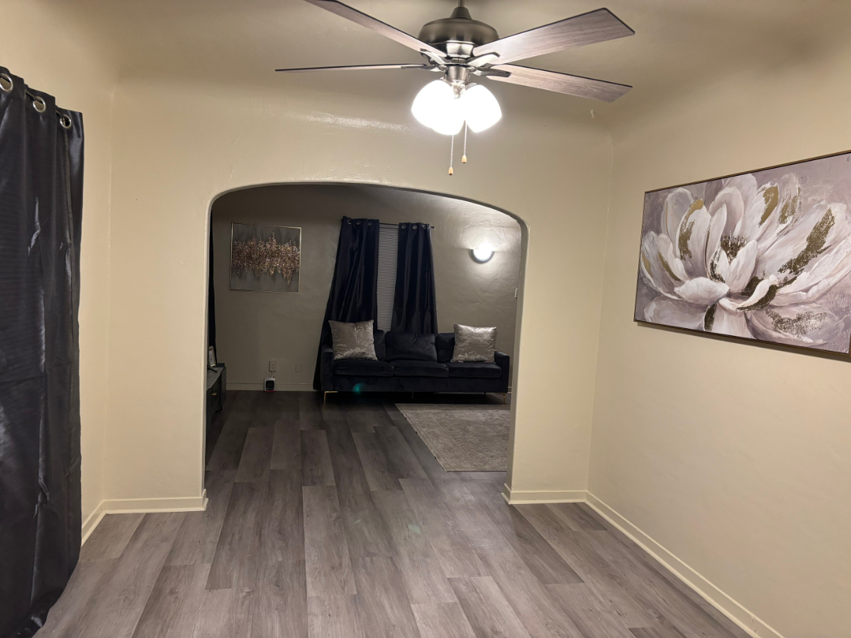 Downstairs - Photo 2