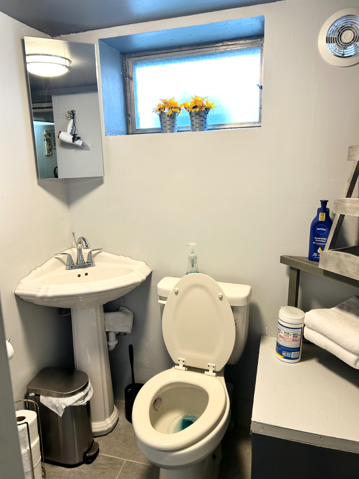 Fully Furnished Private Studio with Separate Entrance-Elmont, NY - Photo 4