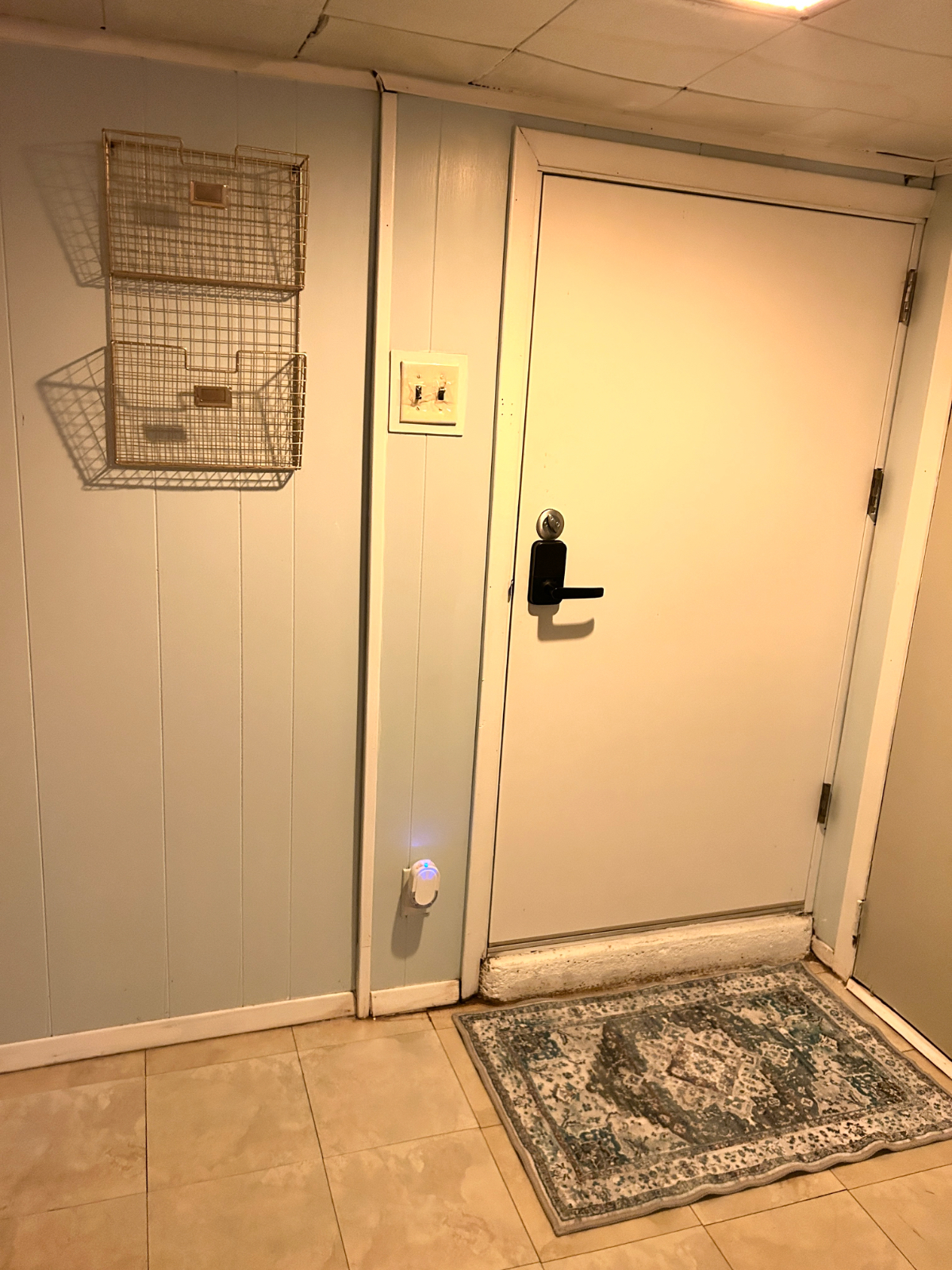 Fully Furnished Private Studio with Separate Entrance-Elmont, NY - Photo 7