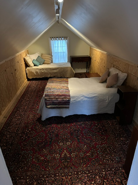 Two-room suite overlooking river near Brattleboro, VT - Photo 2