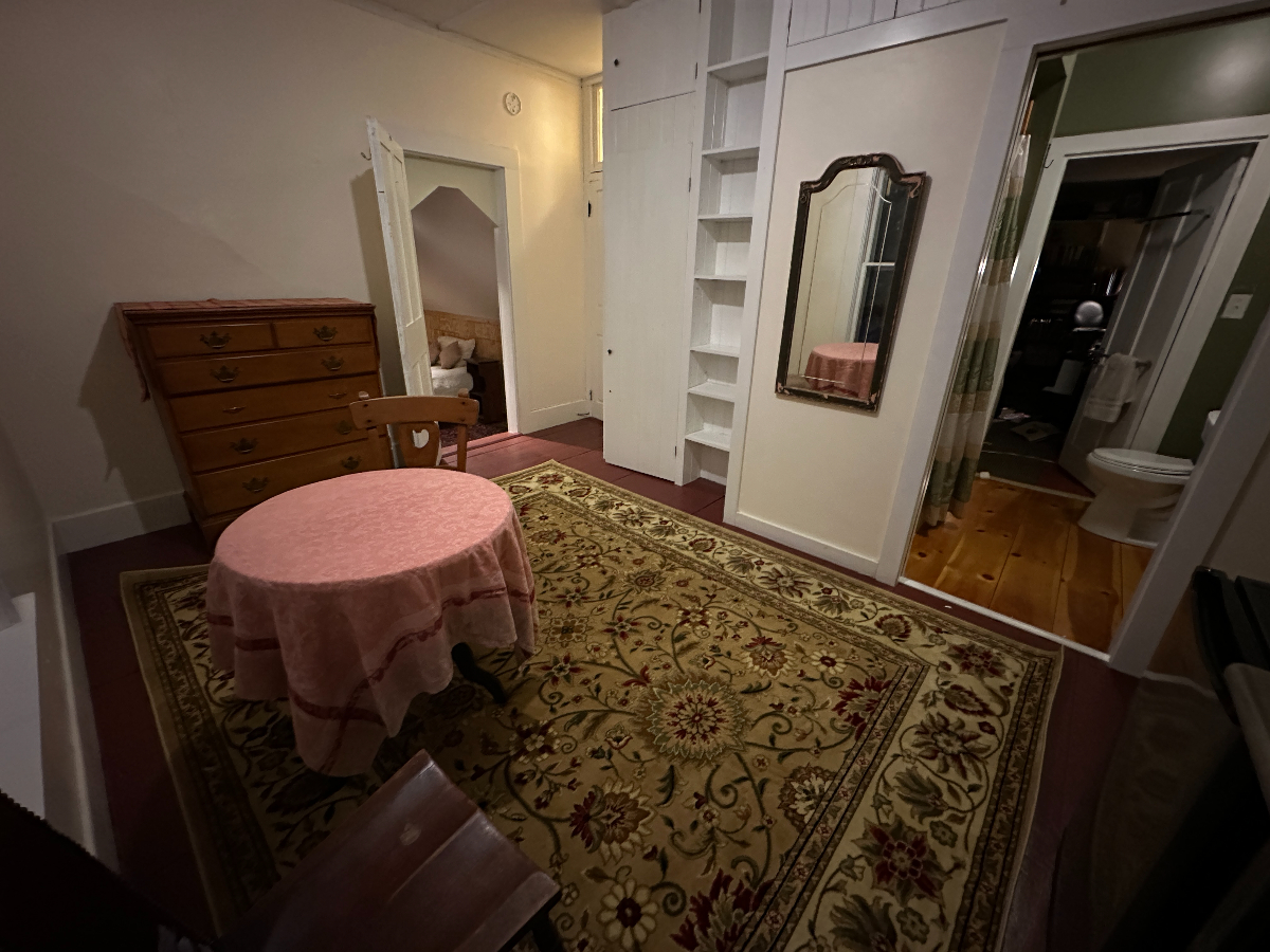 Two-room suite overlooking river near Brattleboro, VT - Photo 3