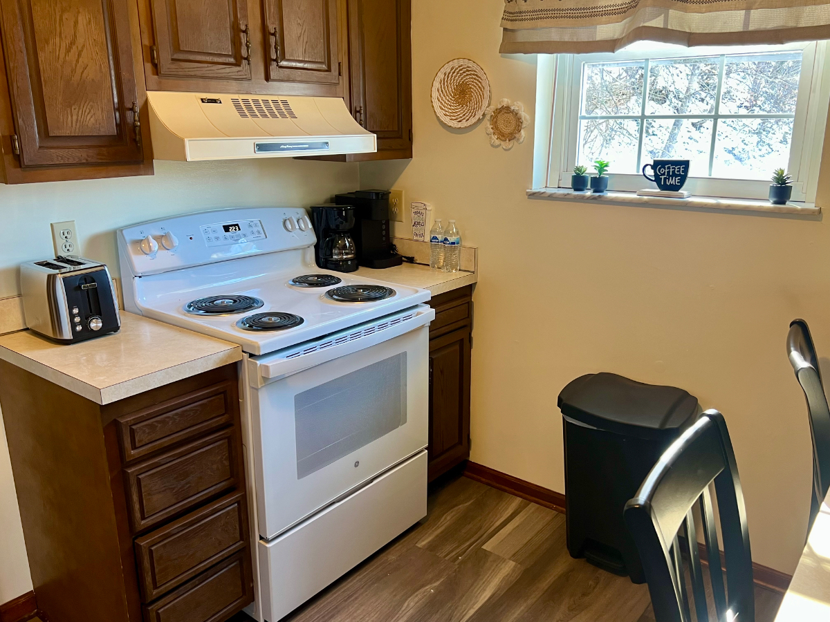 Abbys Coal River Place - Photo 10