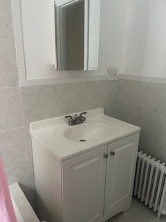 Private room available in well-maintained building,close to public transportation - Photo 8