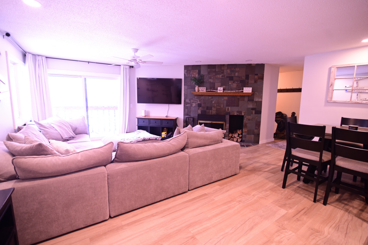 Stunning 2BR/2BA Condo with Amenities Galore - Just 5 Minutes to Okemo. - Photo 4