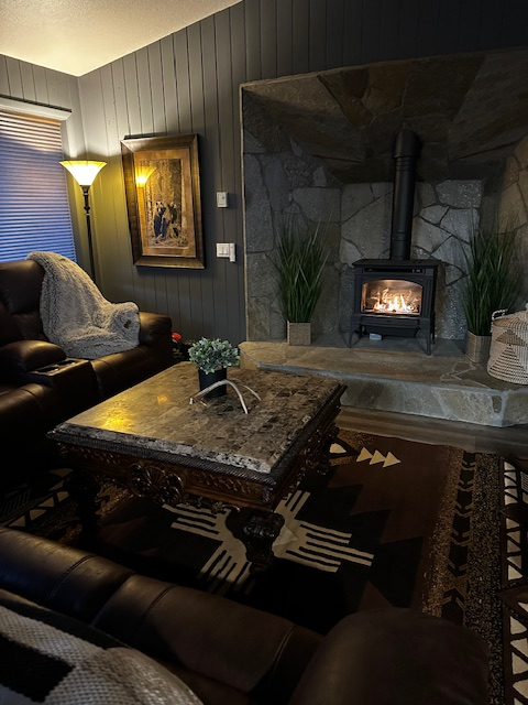 3 BRM /2 BA Spacious Newly Remodeled Home - Photo 5