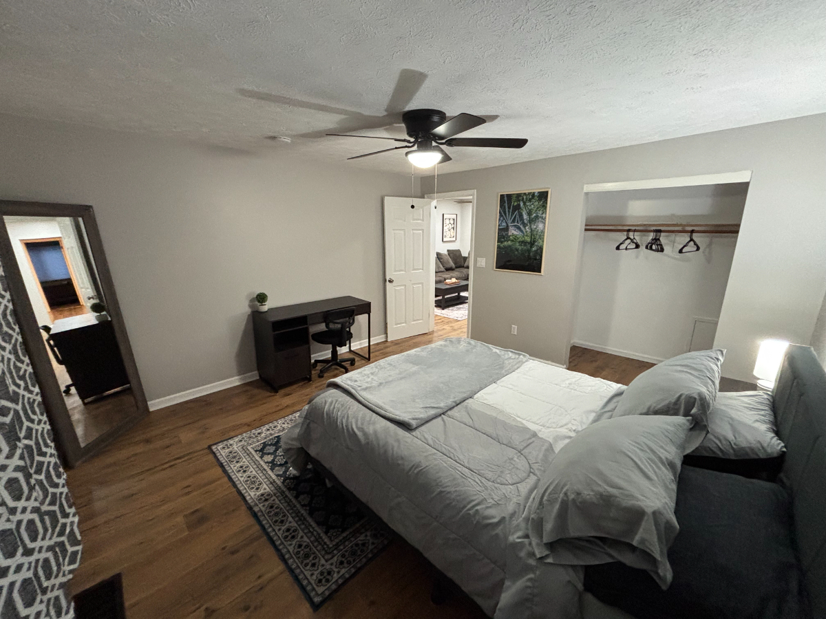 Cozy 2BR in Downtown Rochester - Photo 4