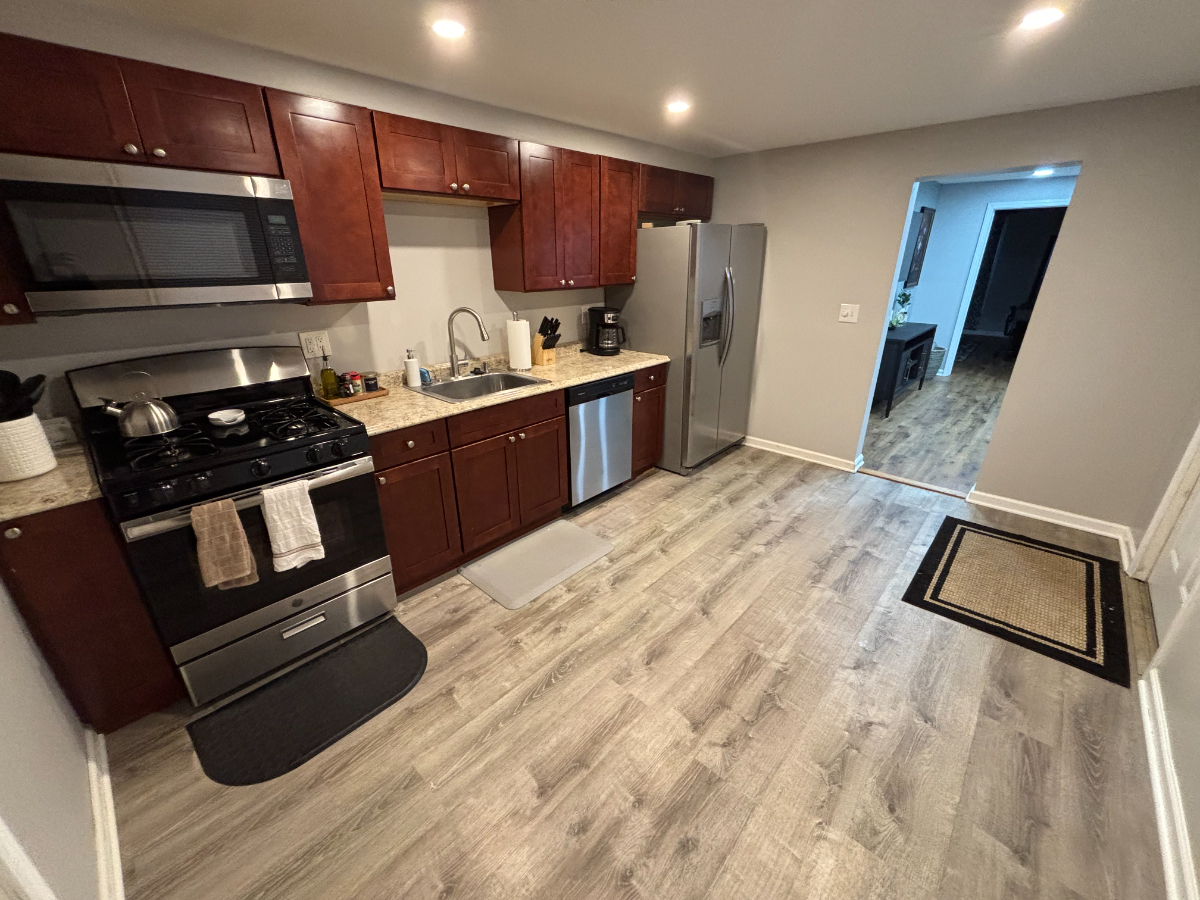 Cozy 2BR in Downtown Rochester - Photo 5