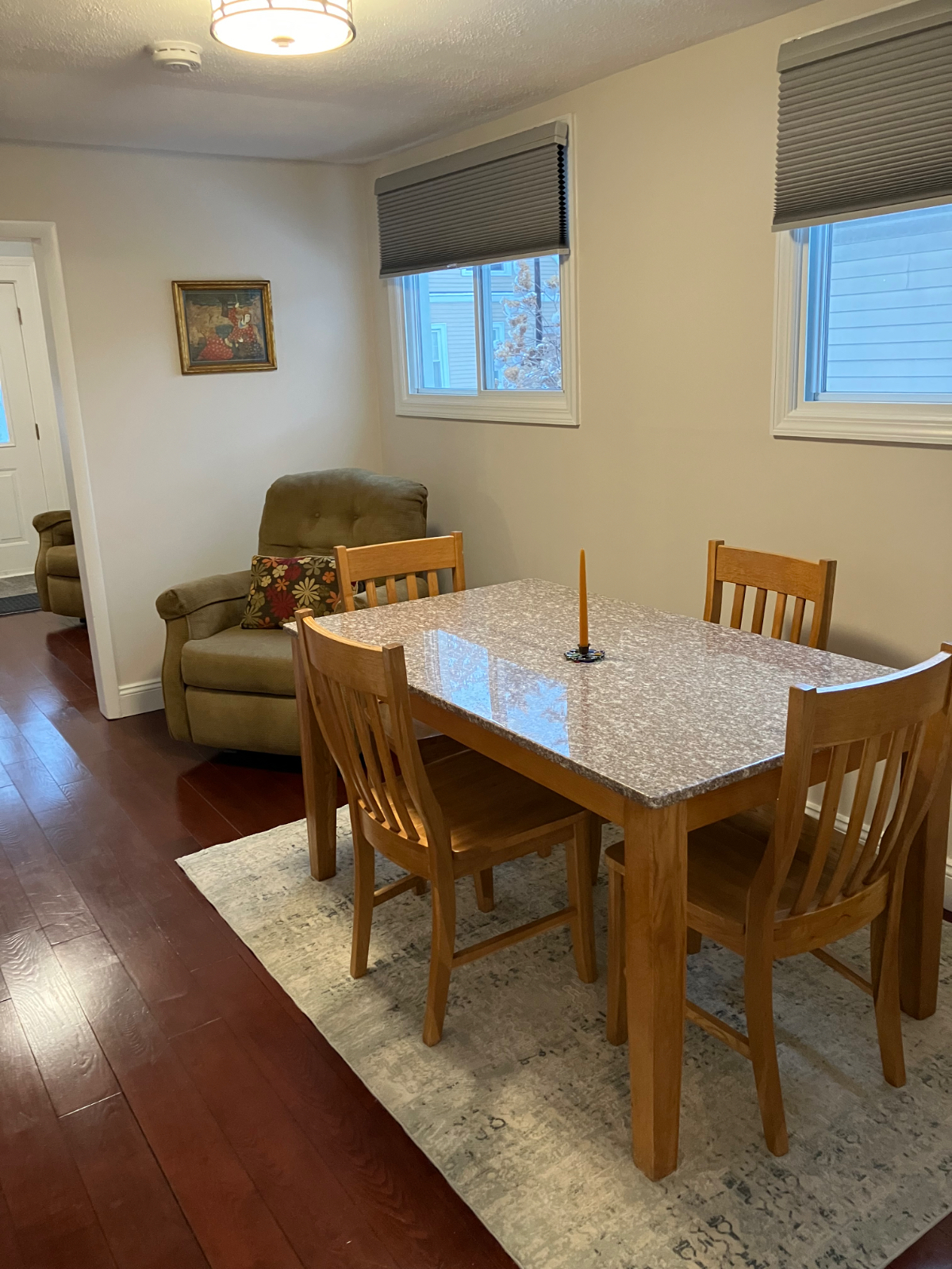 Charming apartment with shared kitchen in Serene Rochester NY Home - Walk to Culture & Cuisine - Photo 3