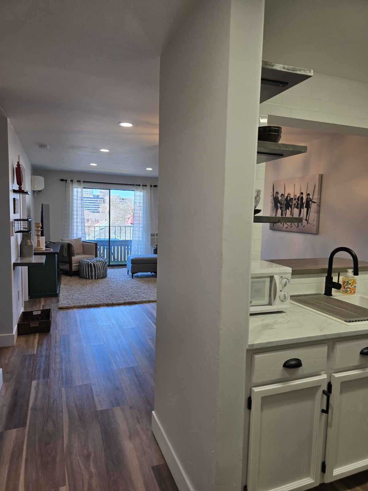 Private, Secure Oasis in the heart of SLC - Photo 7