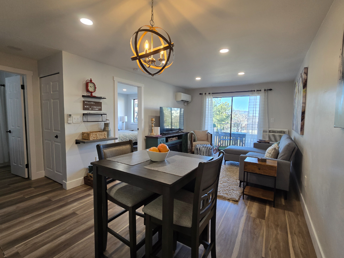 Private, Secure Oasis in the heart of SLC - Photo 10