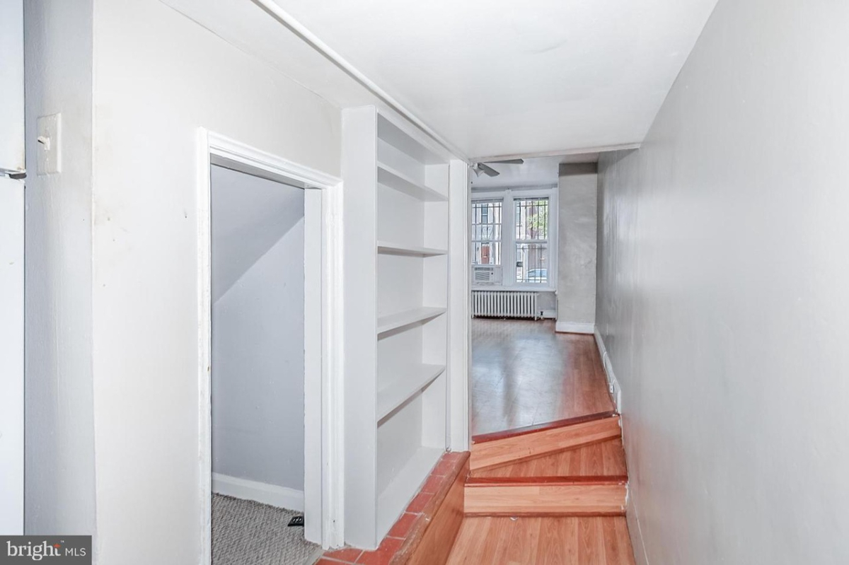 Studio Apartment 2 Blocks from Union Station - Photo 5
