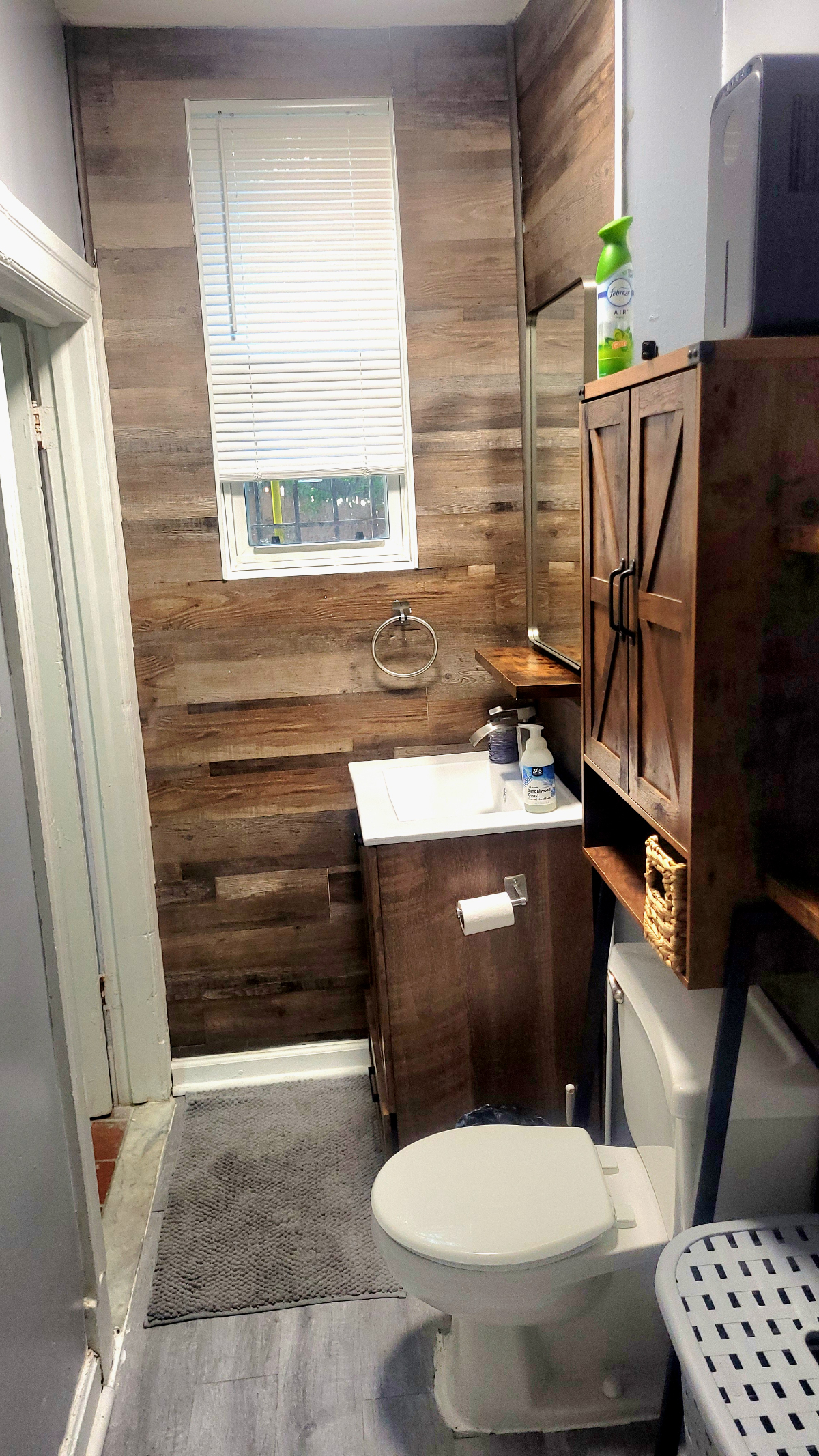 Studio Apartment 2 Blocks from Union Station - Photo 7
