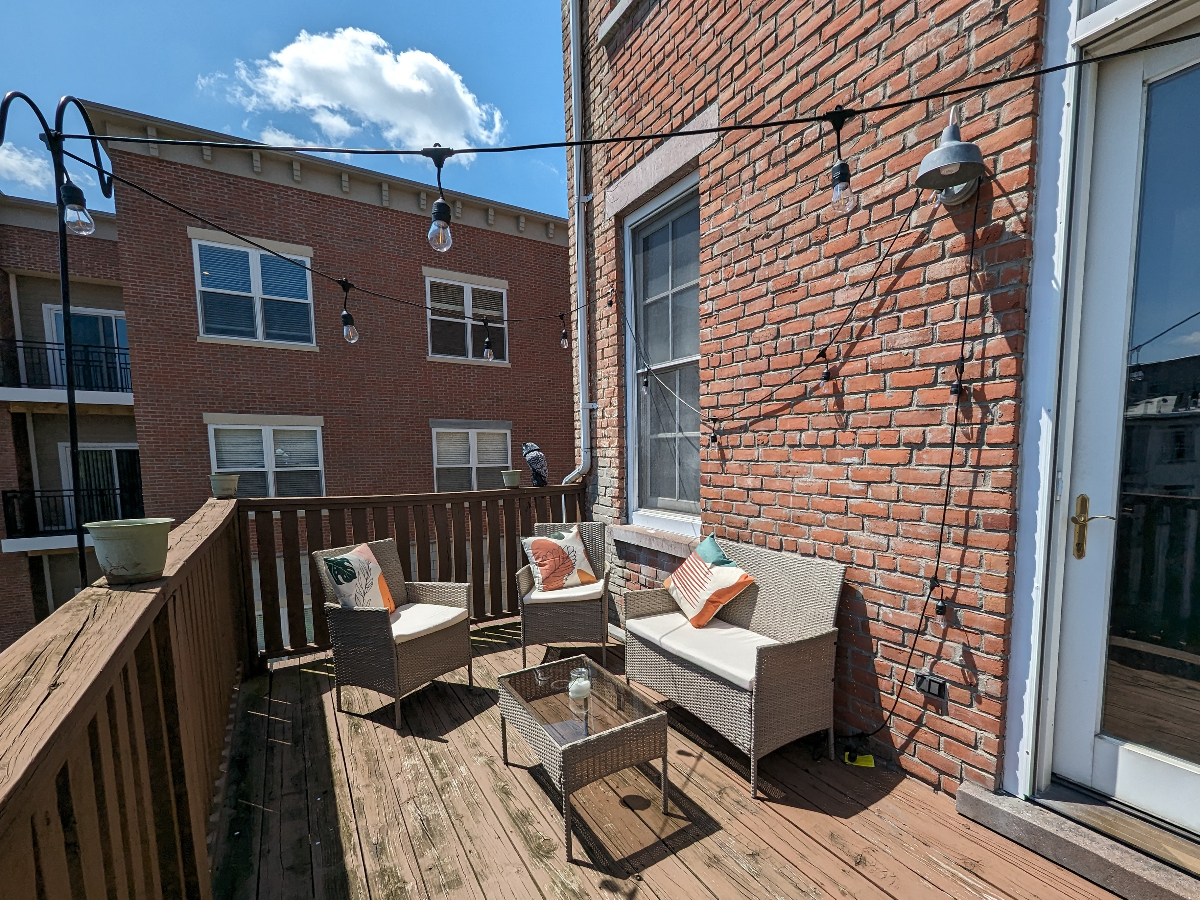 Spacious 2BR/1.5BA in Downtown Albany - Photo 6