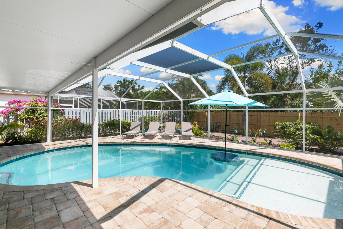 Pet Friendly w/Pool & Garden Views on Marco - Photo 5
