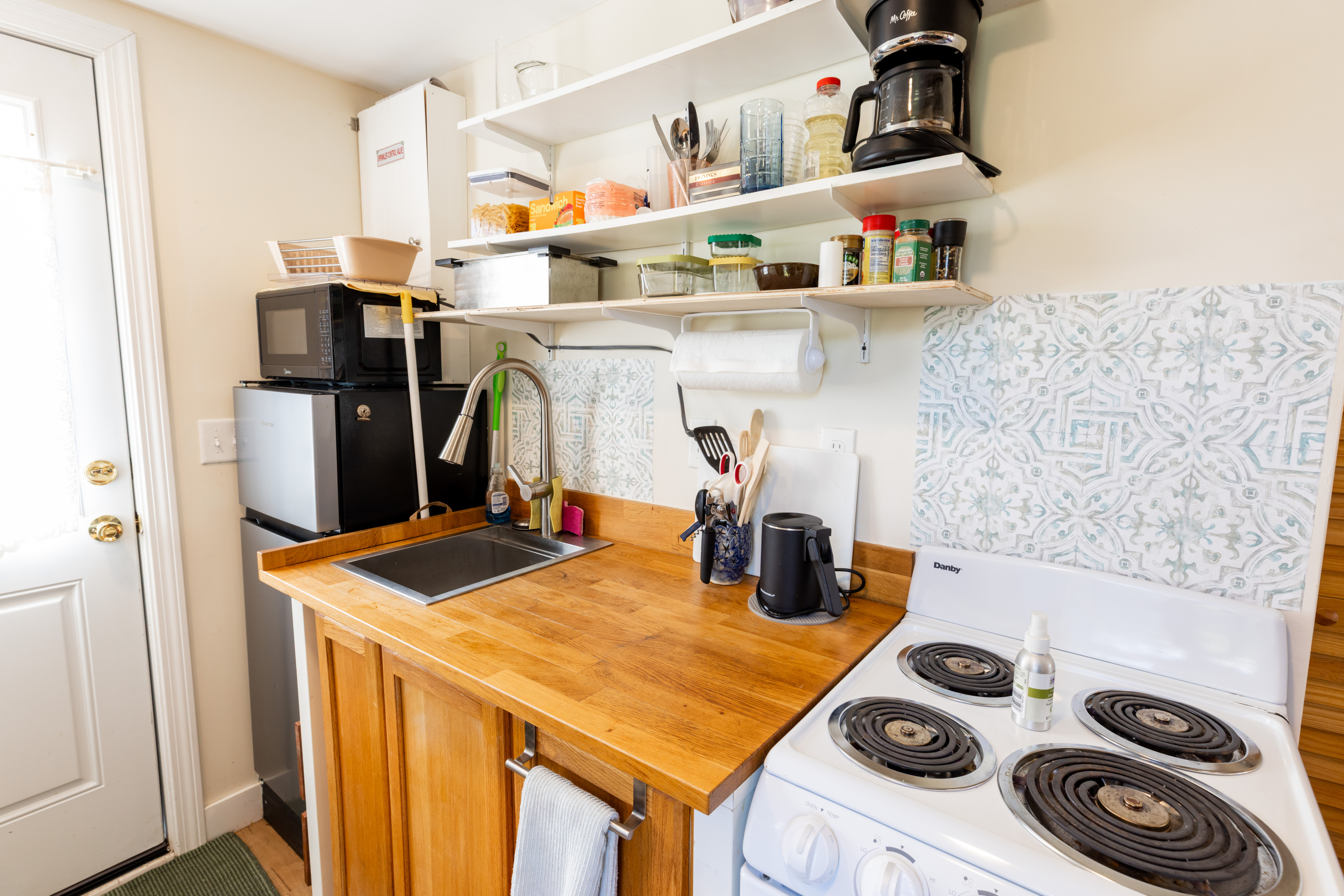 Tiny House "Sesame" in Burlington's Old North End - Photo 10
